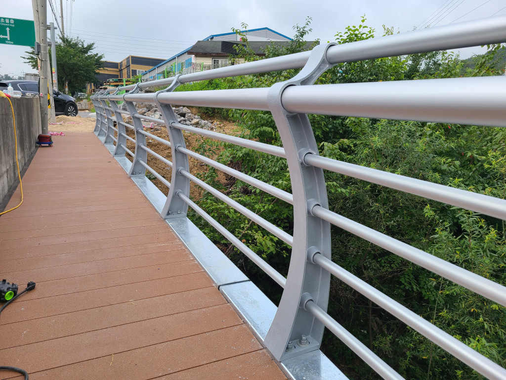 235149625_8qK0Oeiu_c02bbe29e2538fed2e2affeb7e4bfa421ca367ce.jpg 이미지크게보기