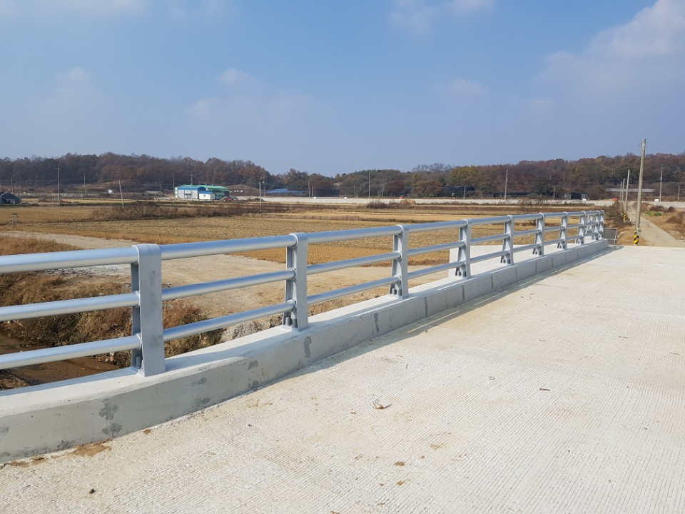 235149625_BA1XSRc5_12c21fe2a0dfcd127df05f320e66de2052e1c3d8.jpg 이미지크게보기